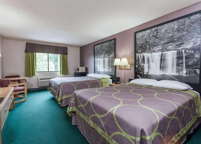 Super 8 By Wyndham Carrollton