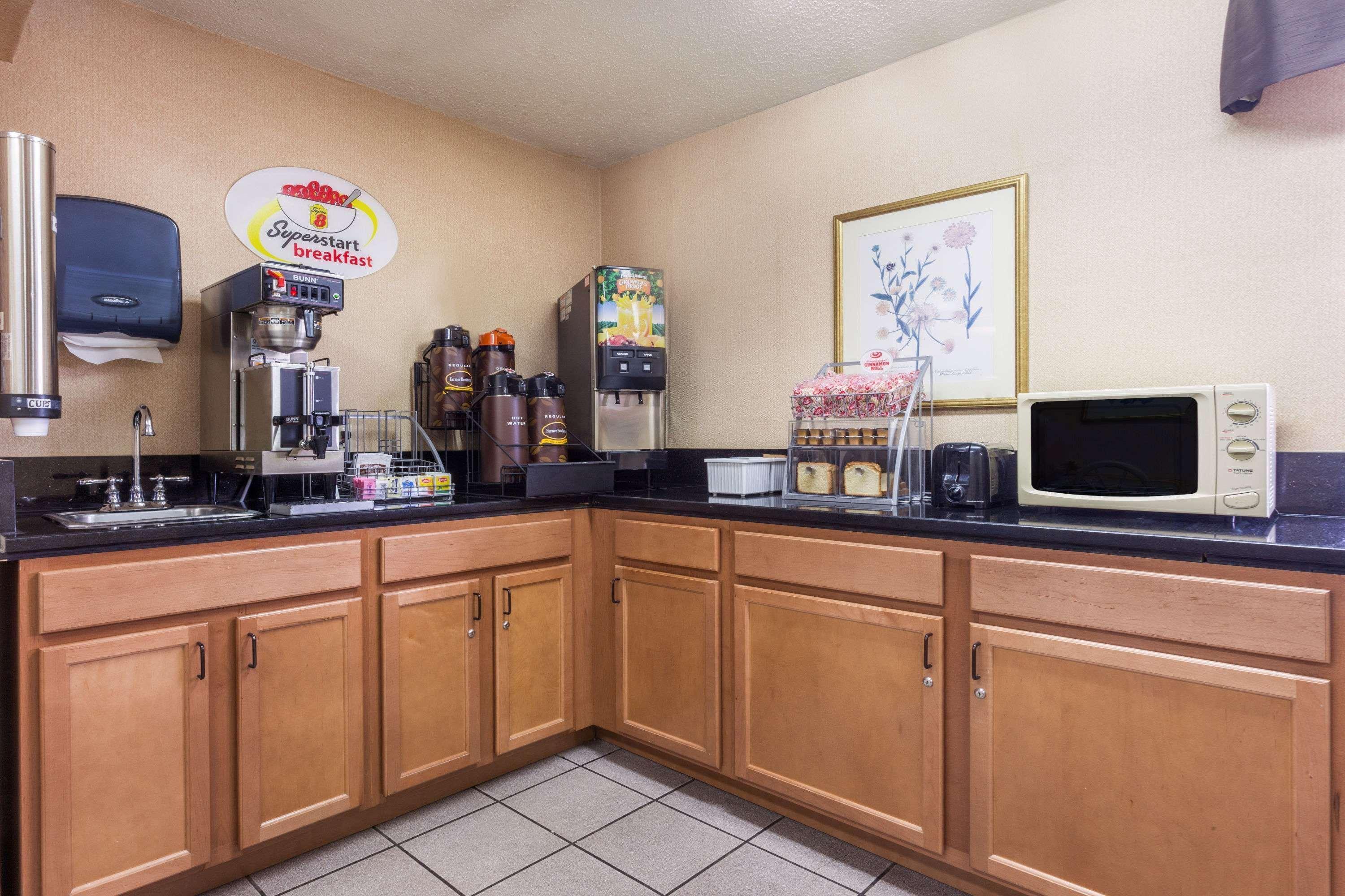 Hotel Super 8 By Wyndham
