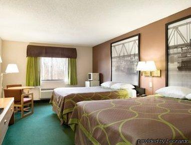 Hotel Super 8 By Wyndham Carrollton
