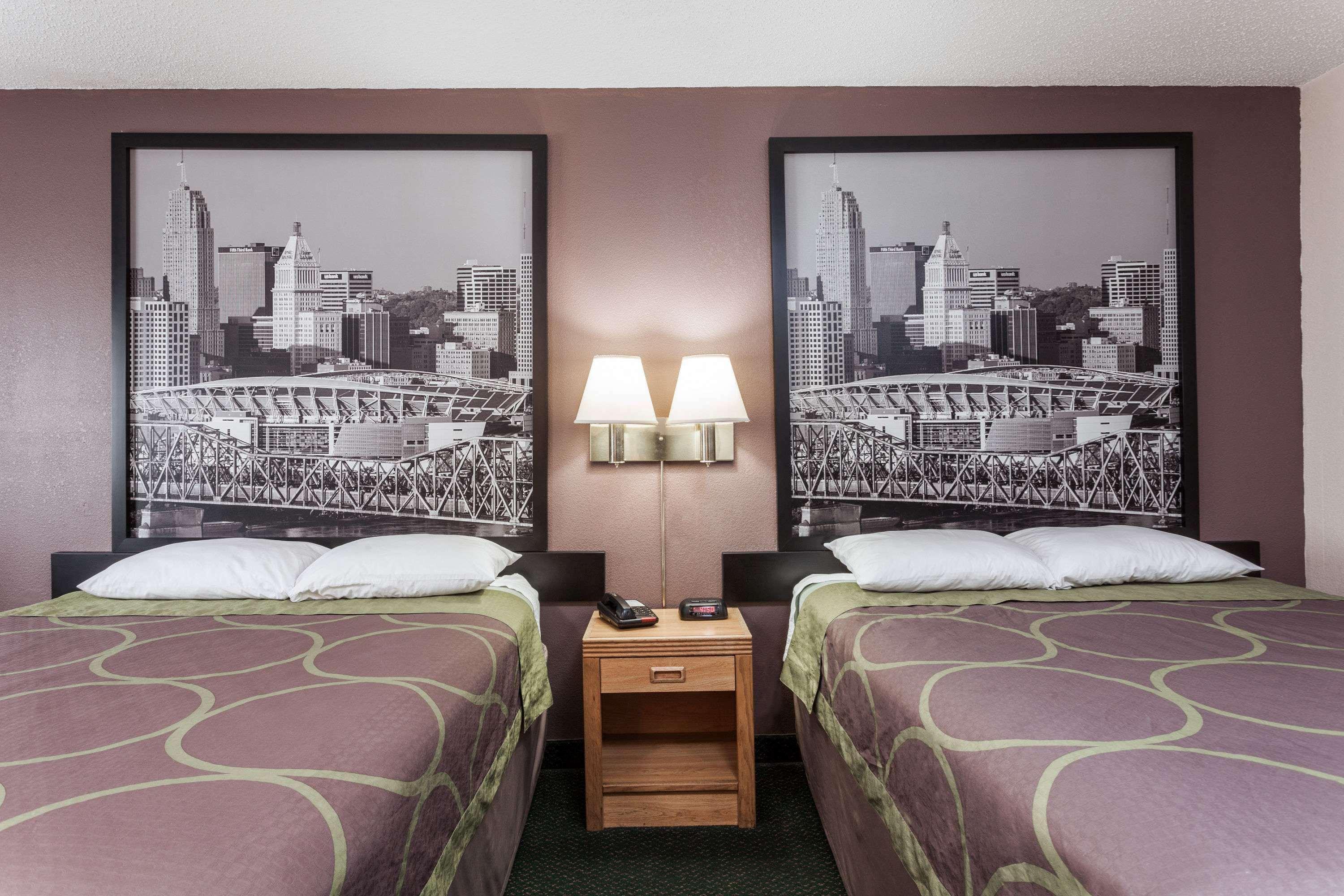 Hotel Super 8 By Wyndham Carrollton